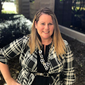 Meet your Posher, Lisa